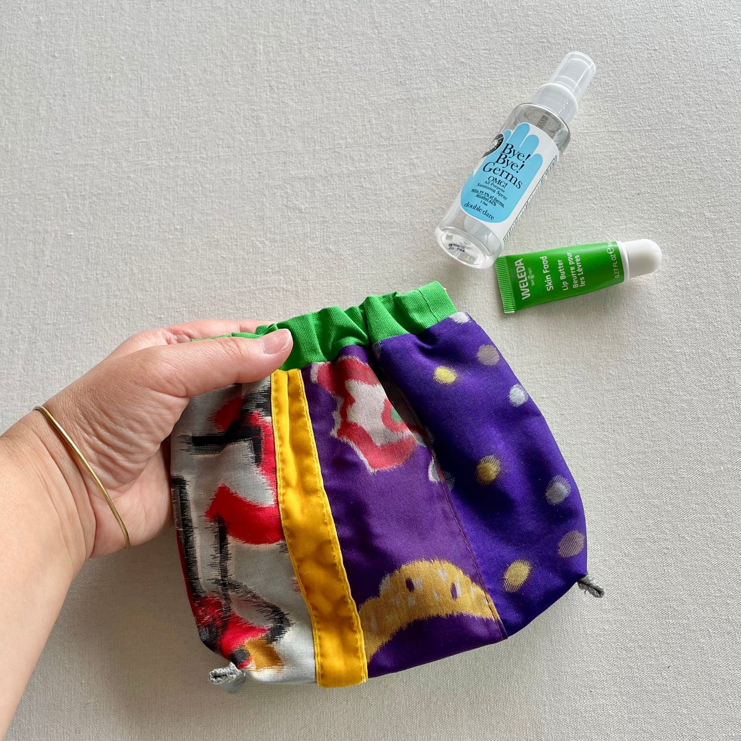 Meisen Spring Pouch Green - 化妆包/杂物包 - 丝．绢 多色