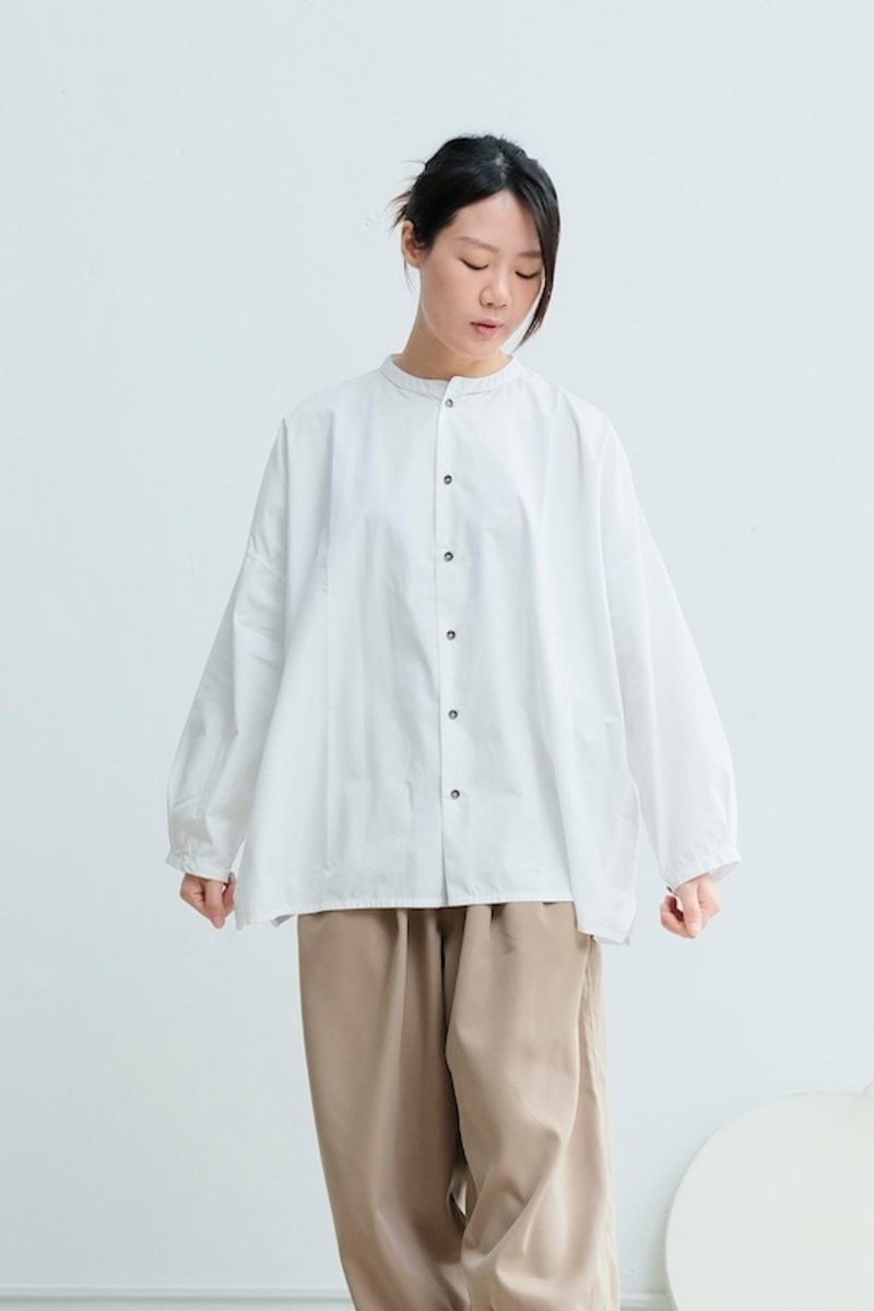 OMAKE.jp 小立领缀铜珠上衣 白 - 女装上衣 - 棉．麻 白色