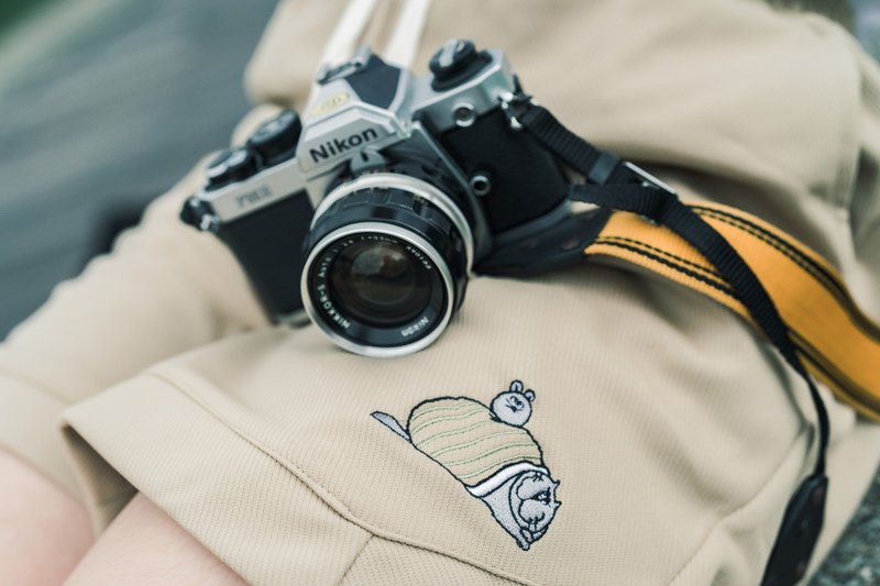 夏季 斜纹休闲中性短裤      一起耍废的吉普猫与吉普老鼠 - 女装短裤 - 棉．麻 白色