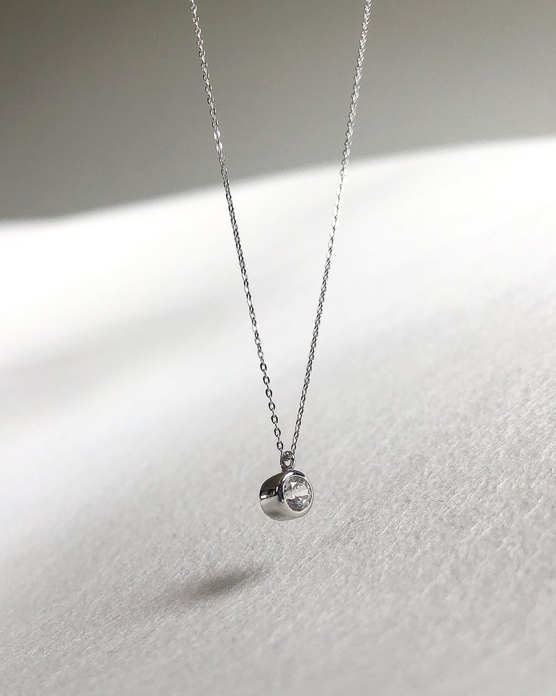【雙 11 限定】  Open on Museum - Girl and White Zircon Neckl - 项链 - 纯银 银色