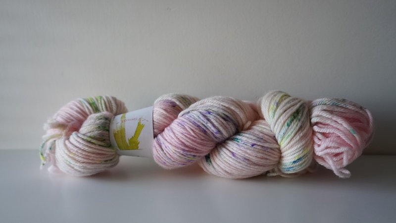 手染线。花语(Sport 100%超水洗美丽诺) - 编织/刺绣/羊毛毡/裁缝 - 羊毛 