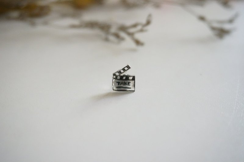 趣味拍摄打卡版TAKE-耳环 - 耳环/耳夹 - 树脂 黑色