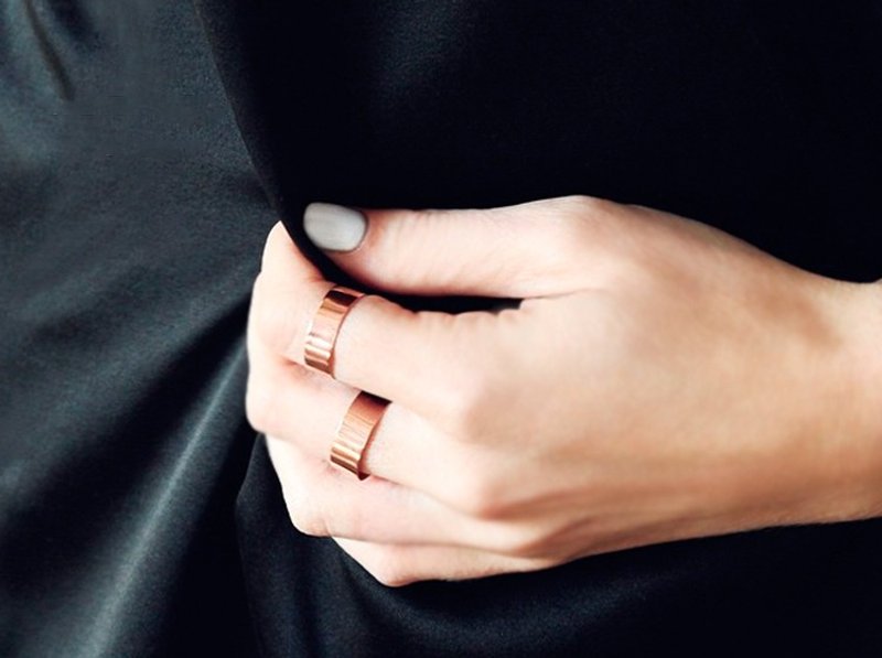 極簡光面寬戒 女戒 925銀 - 戒指 - 纯银 银色