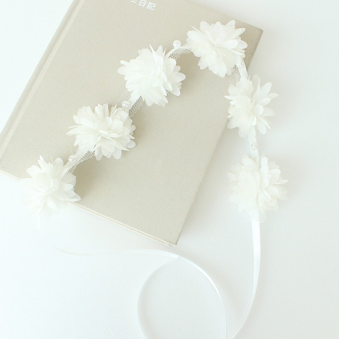 White Wrist Corsage Wedding Accessory for Mothers, Aunts, Sisters,WeddingCorsage - 胸花/手腕花 - 聚酯纤维 白色