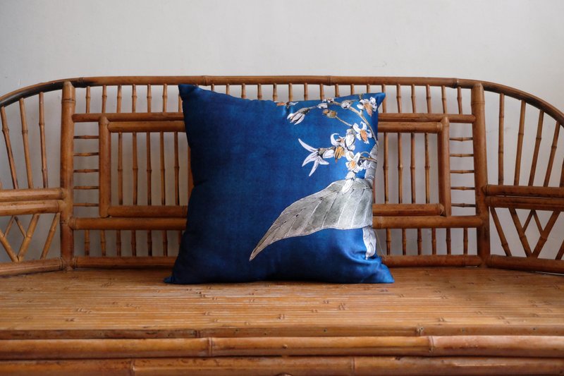 栖仙 SECLUSION OF SAGE / 小岛抱枕－安息香 Benzoin - 枕头/抱枕 - 丝．绢 蓝色