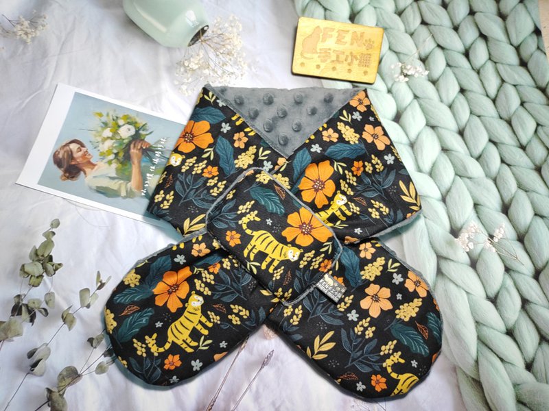 韩国绝版薄棉布黑底花老虎手作围脖-不分年龄围脖-围巾-脖围-暖和 - 围巾/披肩 - 棉．麻 