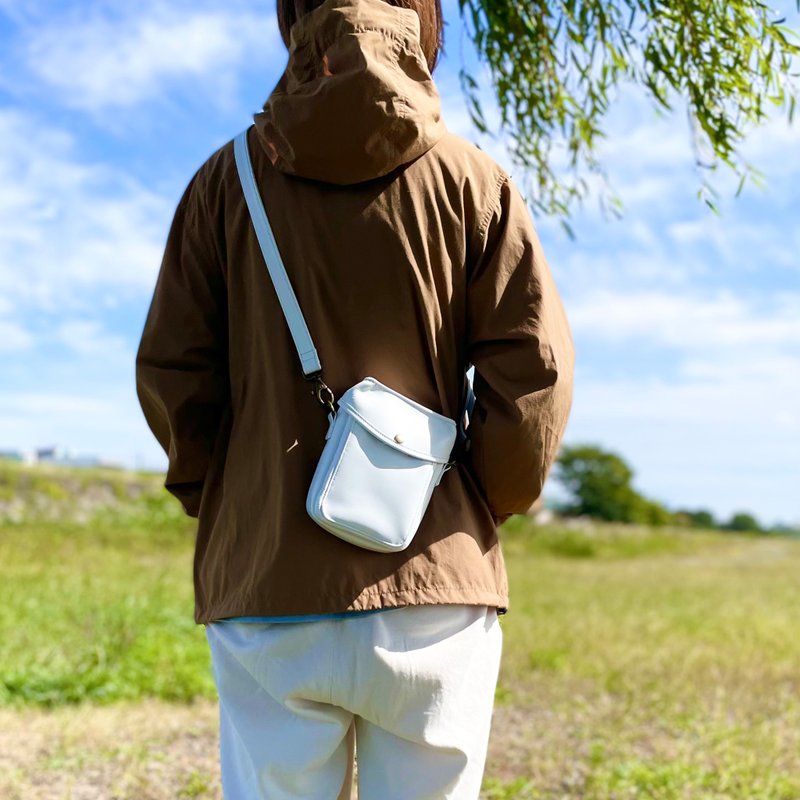 防水手机小包【白色】 - 侧背包/斜挎包 - 真皮 白色