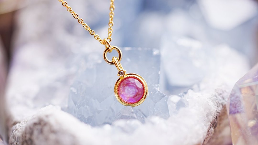 Lavender Jade Amulet necklace - 项链 - 半宝石 粉红色