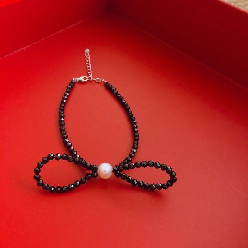 PJ蝴蝶飞飞系列闪亮黑尖晶珍珠手链 - 手链/手环 - 宝石 