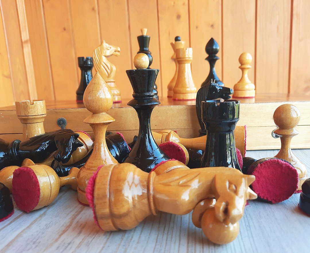Classic vintage 1950s Soviet chess set  - wooden old Russian chess set USSR - 桌游/玩具 - 木头 