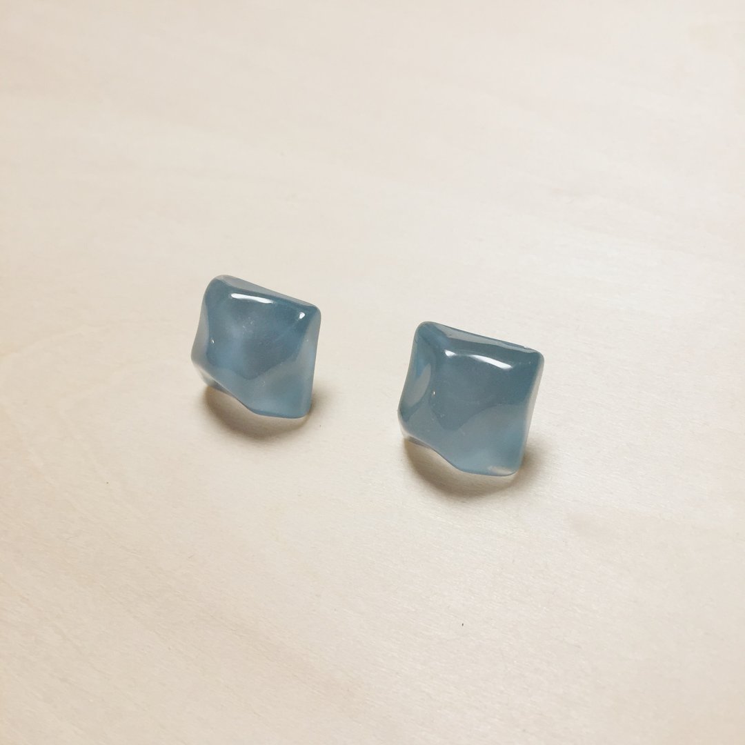 蓝绿水波耳环 - 耳环/耳夹 - 树脂 蓝色