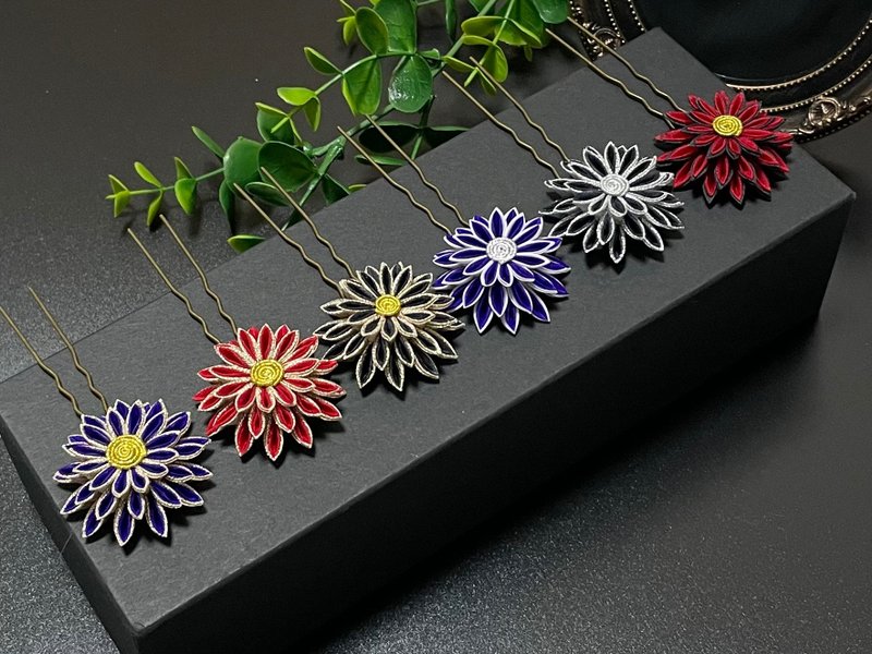 细致つまみ细工 华丽剑菊簪发饰 华美和风 - 发饰 - 丝．绢 红色