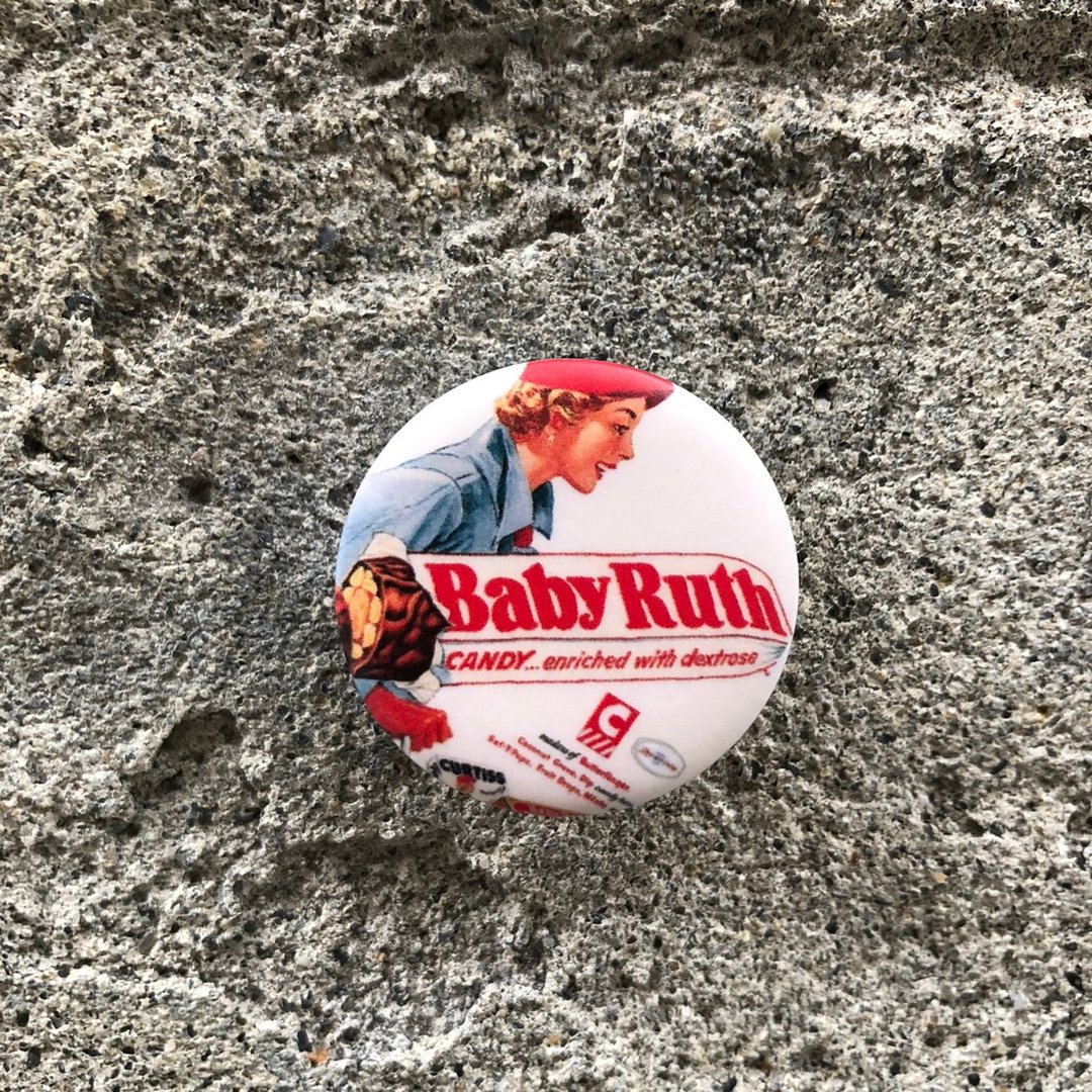 Baby Ruth 胸针 别针 - 胸针 - 塑料 多色