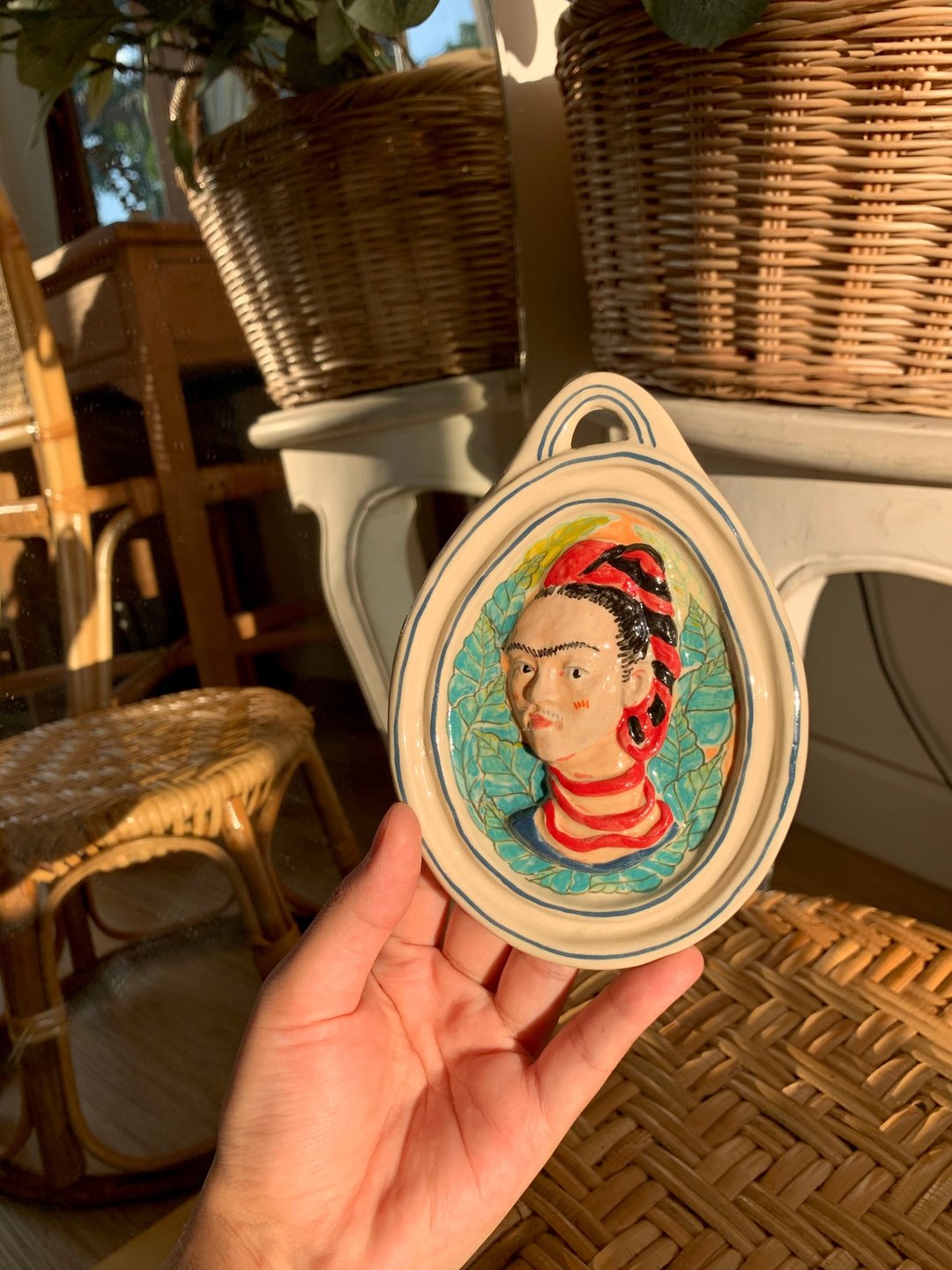 Ceramic Frida with Leaves Wall Decor - 墙贴/壁贴 - 陶 绿色
