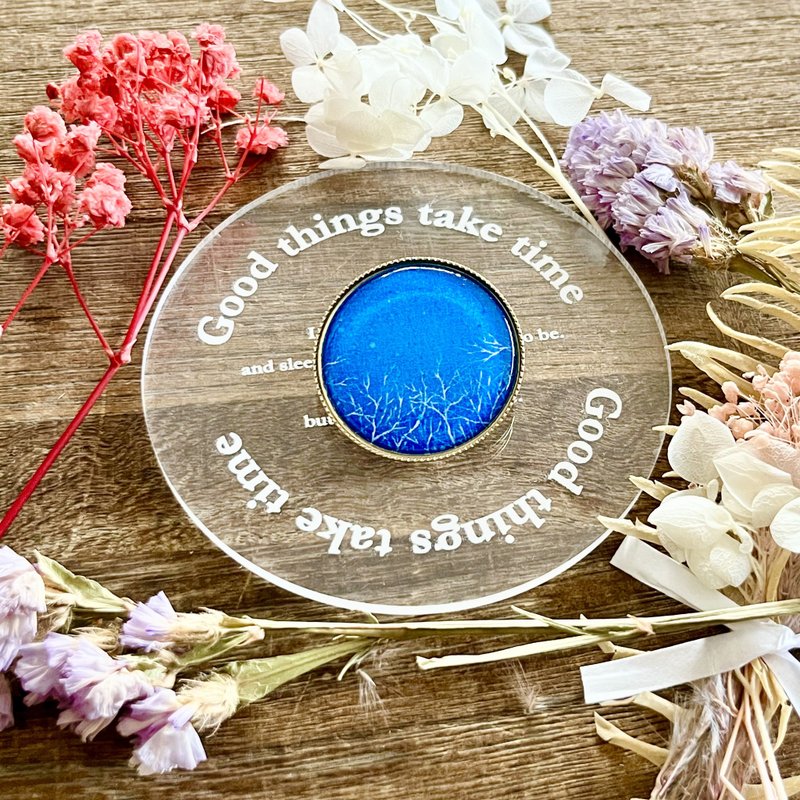 风景画胸针 冬雪空 - 胸针 - 树脂 蓝色