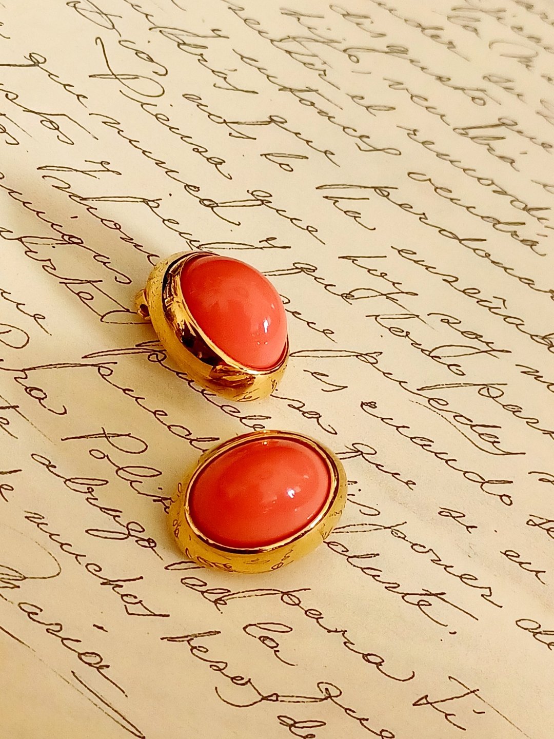 vintage jewelry  Joan Rivers 橙色法贝热蛋型夹式耳环 - 耳环/耳夹 - 其他金属 