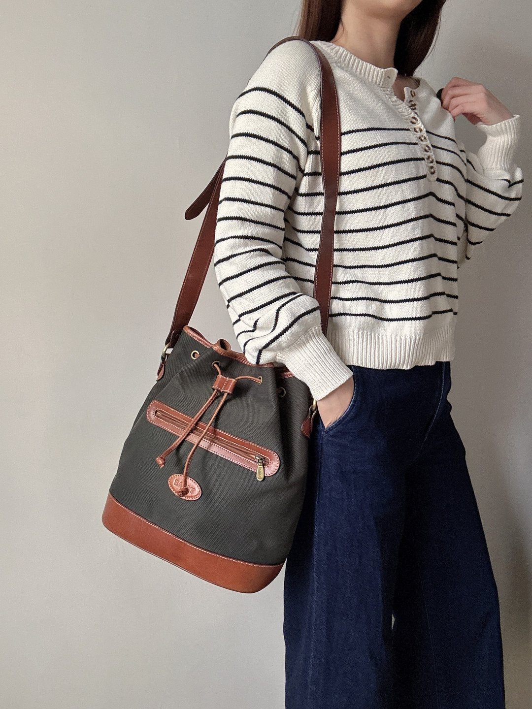 中古正品 Bally 帆布拼真皮水桶包 斜背包 旅行包 男女适用 - 侧背包/斜挎包 - 真皮 咖啡色