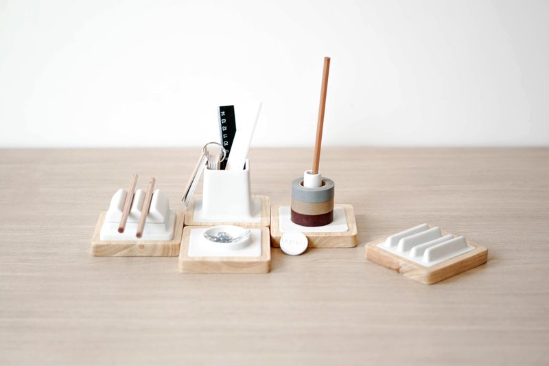 Jigsaw Stationery Organizer - 笔筒/笔座 - 陶 白色