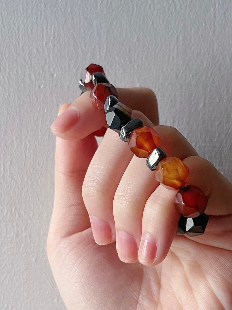 Sosii | 安神 疗愈 循环 平和 | C18赤 | 天然水晶手链 - 手链/手环 - 玉石 红色