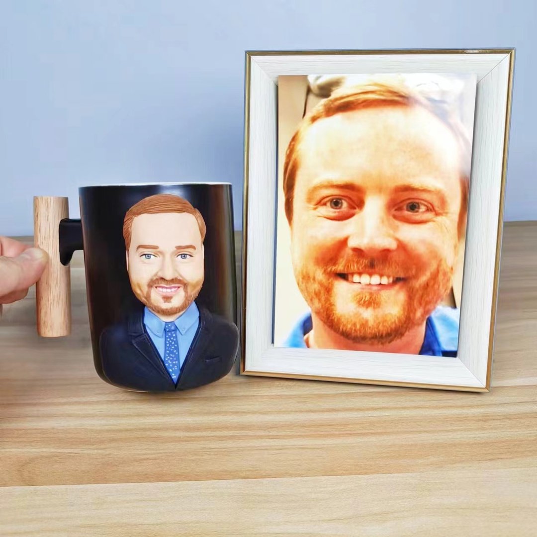 纯手工定制木柄马克杯3D自画像似颜绘男朋友老公生日结婚周年礼物 - 咖啡杯/马克杯 - 粘土 