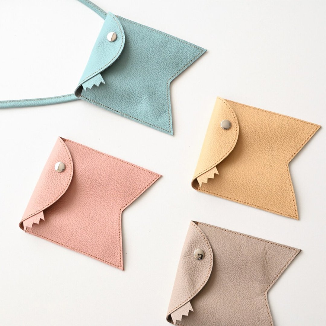 Carp Streamer Pochette [Shrink Leather] Shoulder Genuine Leather Dull Color Children's Day Boy's Festival Anniversary Photo HS65K - 侧背包/斜挎包 - 真皮 蓝色