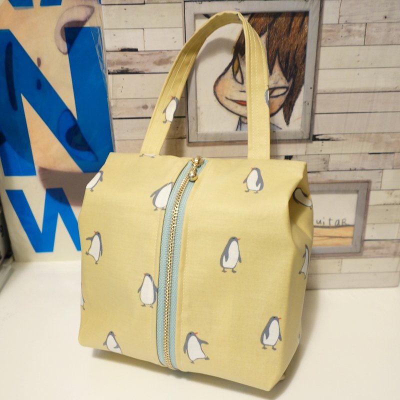 【防水企鹅】拉链包 化妆包 杂物包 收纳包 防水包 胶膜防水 - 手拿包 - 防水材质 黄色