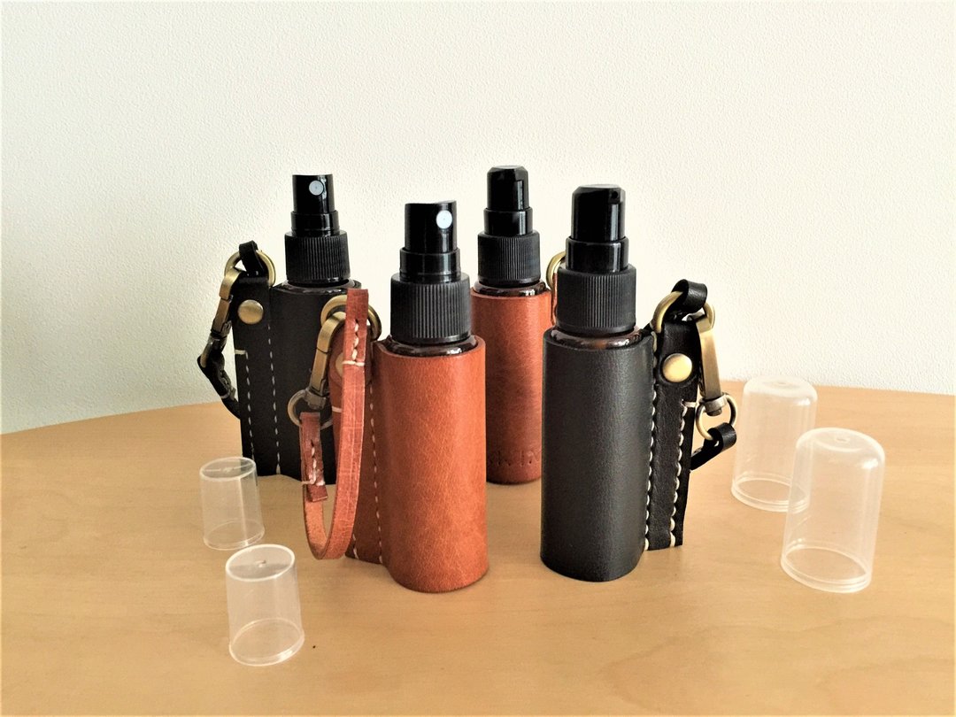 随身洗手液分装瓶 // 酒精分裝瓶 // 新常态必需品// 酒精 - 口罩 - 真皮 
