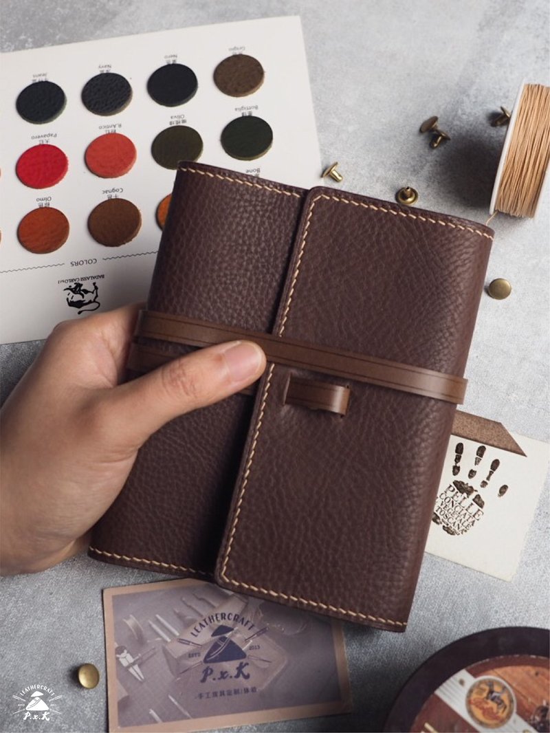 三折牛皮书衣本皮书套本套 纯手工缝制 定制化刻字礼物 颜色可选 - 笔记本/手帐 - 真皮 咖啡色