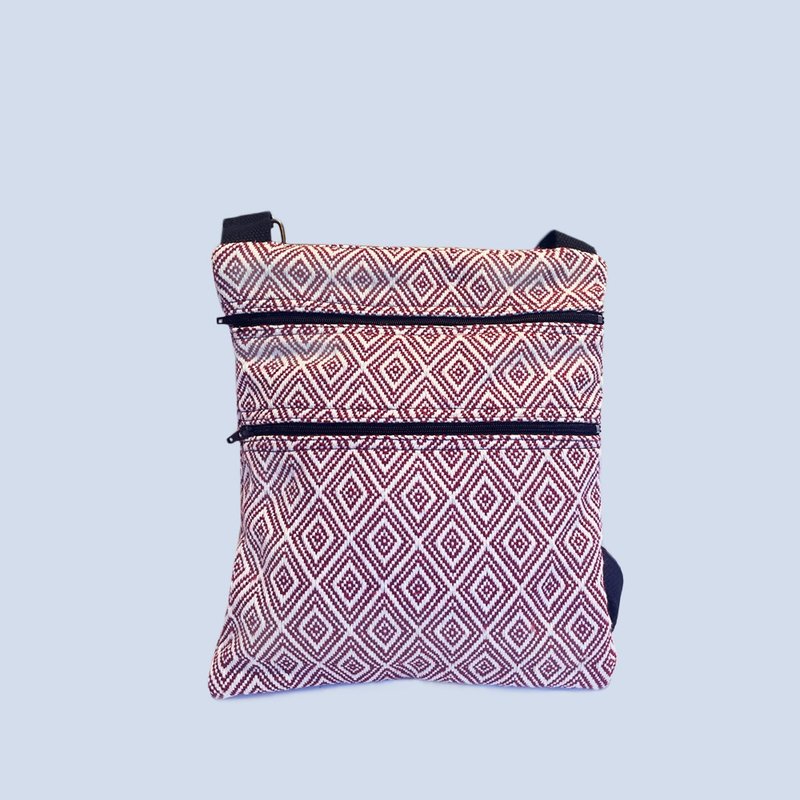 Qulih Balay 编织经典菱形纹 斜背系列 红褐色 - 侧背包/斜挎包 - 棉．麻 红色