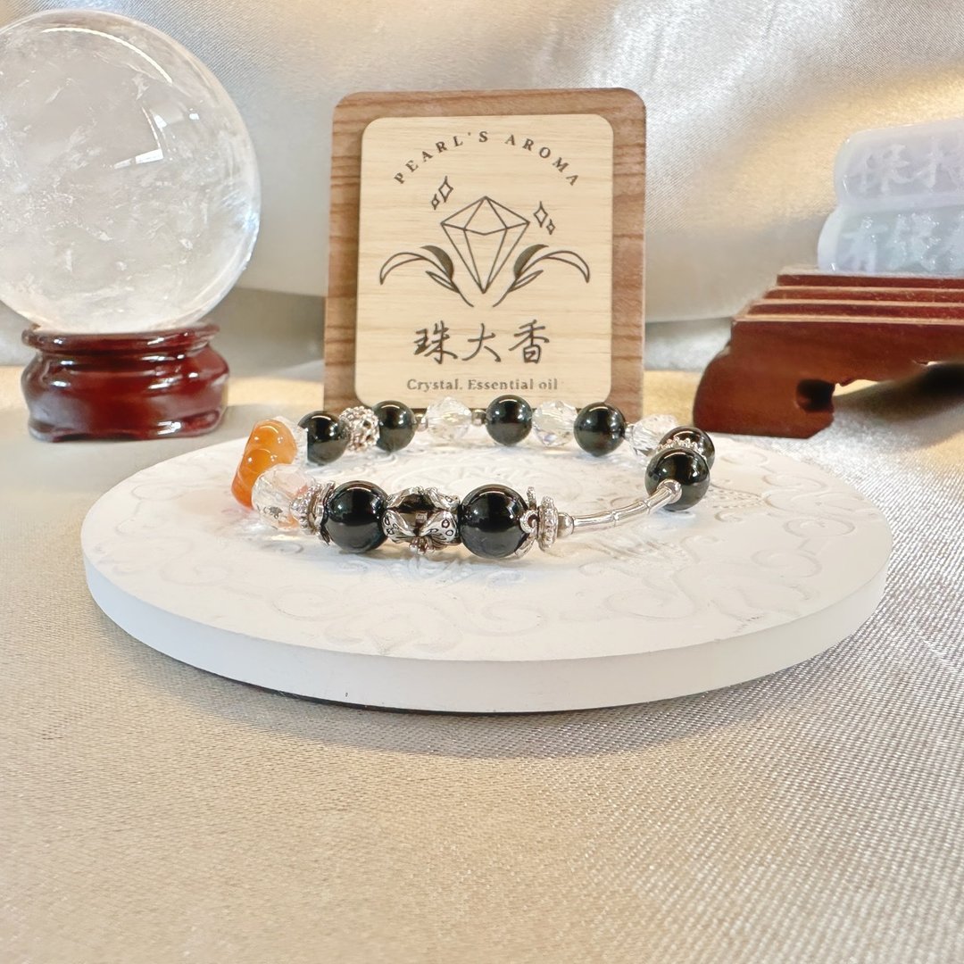 幽夜之羽 玛瑙花・黑曜石・白水晶・纯银手链 天蝎座星座设计 - 手链/手环 - 水晶 黑色