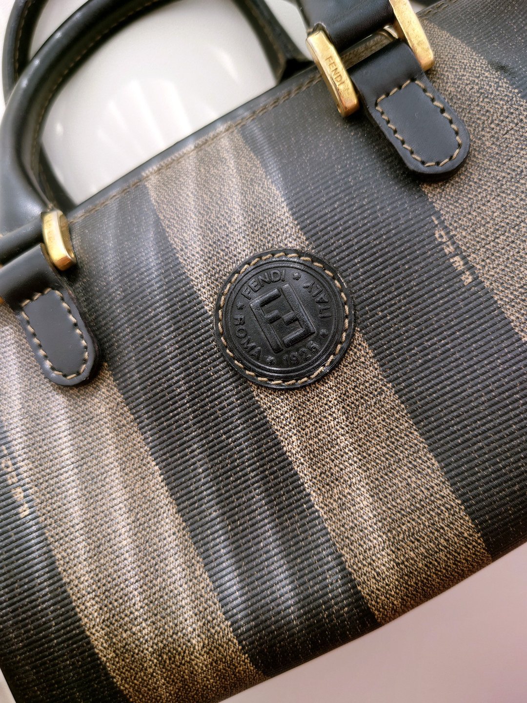 客人预订 FENDI 小号黑boston波士顿包 单肩包斜背包斜挎包手拿包 - 侧背包/斜挎包 - 防水材质 黑色