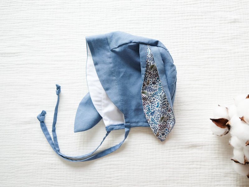 英国LIBERTY FABRICS棉麻兔宝宝婴儿遮阳帽-莫兰迪蓝 - 婴儿帽/发带 - 棉．麻 蓝色