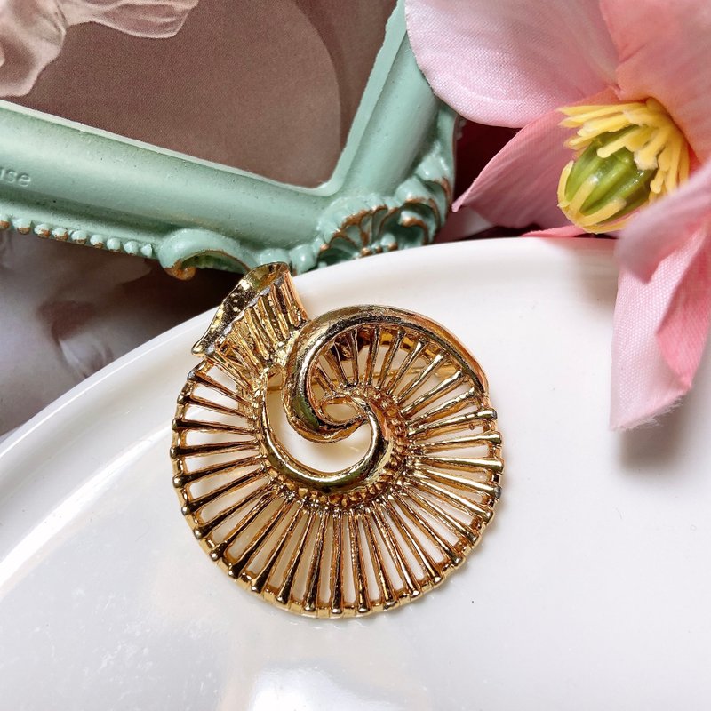 【西洋古董饰品】Gerrys 曲线旋转连续优美线条 别针胸章胸针 - 胸针 - 贵金属 金色