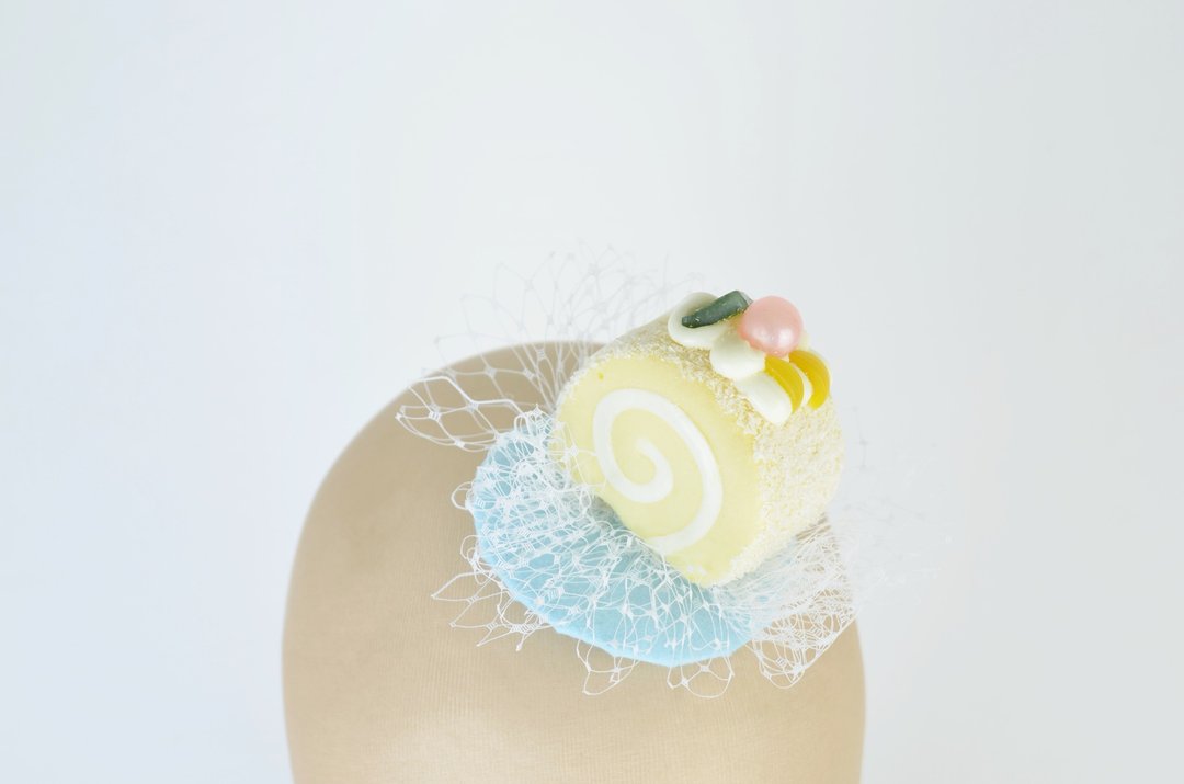 Headpiece Hair Clip Vanilla Cake with Sprinkles and Veil Birthday Hat Kawaii - 发饰 - 其他材质 黄色
