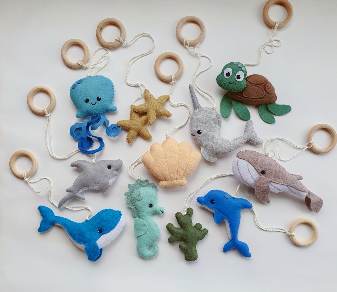 Sea baby play gym, wooden baby gym with toys, ocean animals, sea nursery - 满月礼盒 - 环保材料 