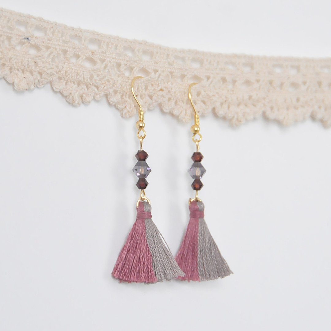 双色流苏。捷克水晶。耳环 Two Colorway Tassel。Crystal。Earring - 耳环/耳夹 - 绣线 红色