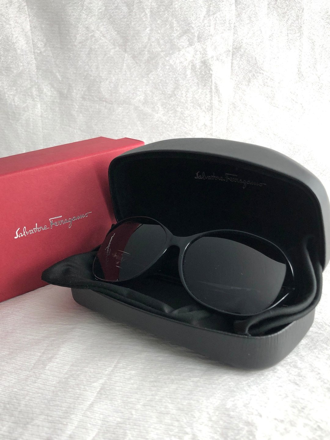 【VintageShop solo 日本直送中古包专卖店】Salvatore Ferragamo 菲拉格慕 太阳眼镜 黑色 Vara 经典款 - 墨镜 - 其他材质 黑色