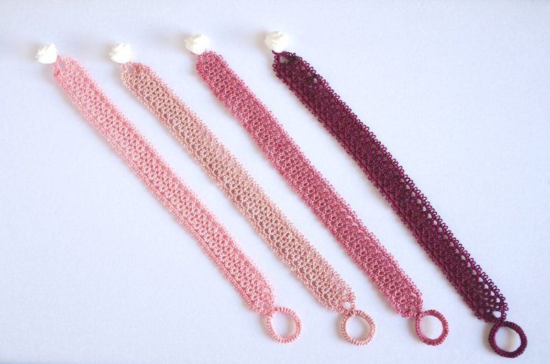 Rose clasp tatting lace bracelet red pink - 手链/手环 - 棉．麻 粉红色