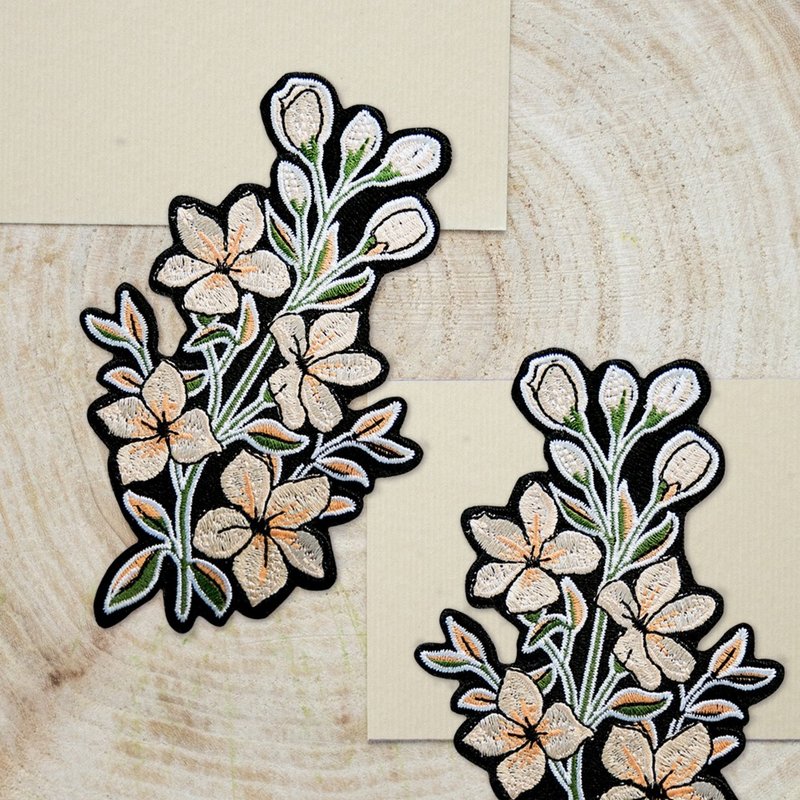 【刺绣布贴】Flower Series - Plumeria 鸡蛋花 - 其他 - 绣线 