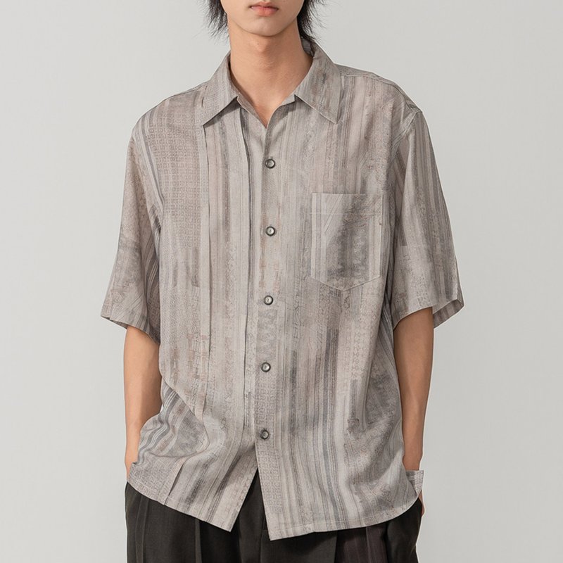 【青石】复古斑驳感条纹满印衬衫/印花轻薄休闲短袖 - 男装衬衫 - 棉．麻 灰色