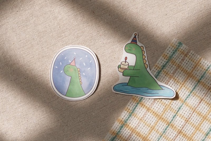 尼斯湖水怪 | 防水大贴纸 - 贴纸 - 纸 多色