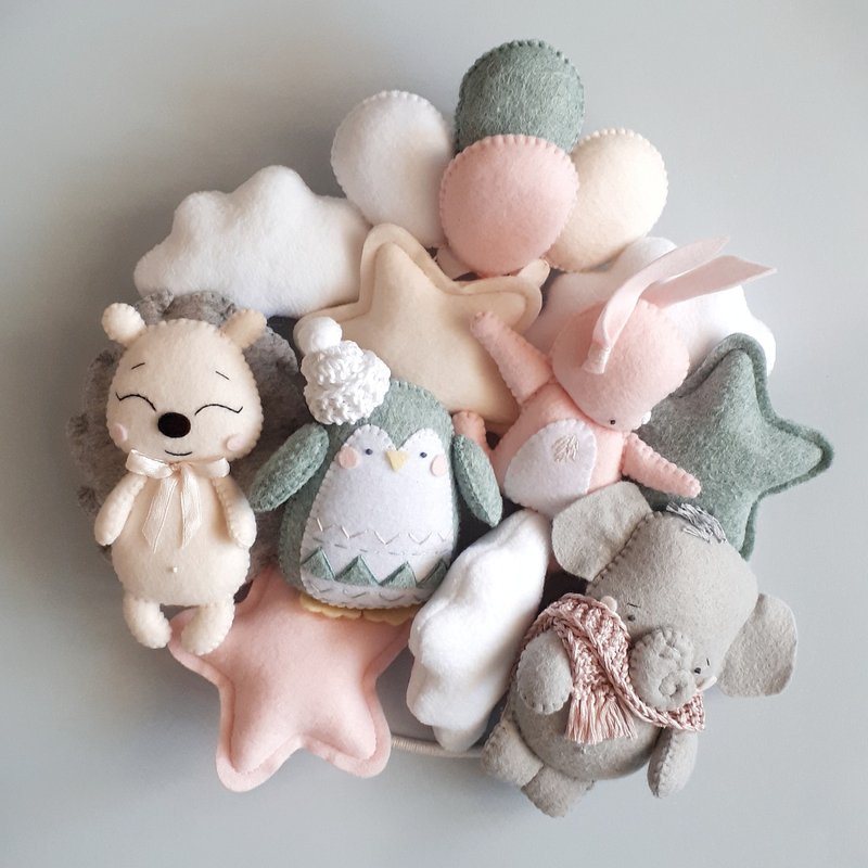 Animals mobile for girl baby, Idea baby shower gift, Felt toy - 玩具/玩偶 - 其他材质 粉红色