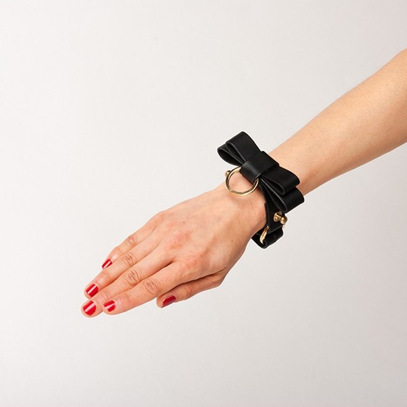 REAL LEATHER BOW BRACELET  --  BLACK - 手链/手环 - 真皮 黑色