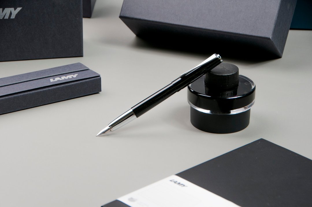 【雷雕免费刻字】LAMY 钢笔 / studio 系列  - 钢琴黑 - 钢笔 - 铝合金 黑色