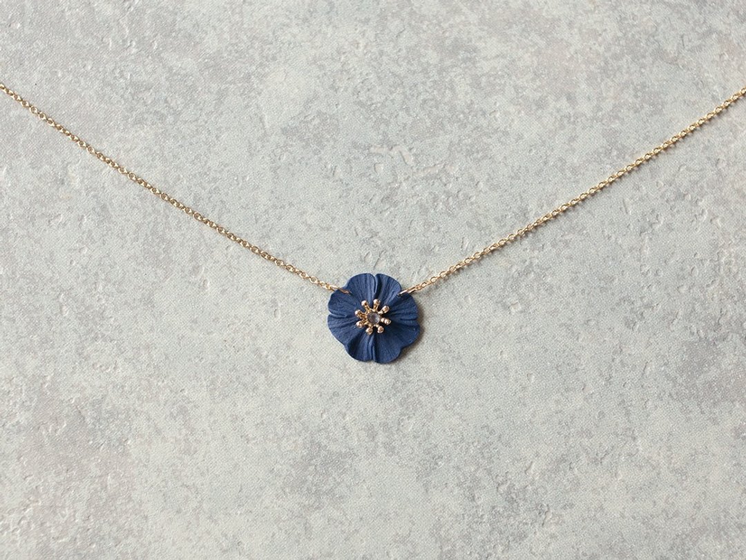 One flower necklace / navy - 项链 - 粘土 蓝色
