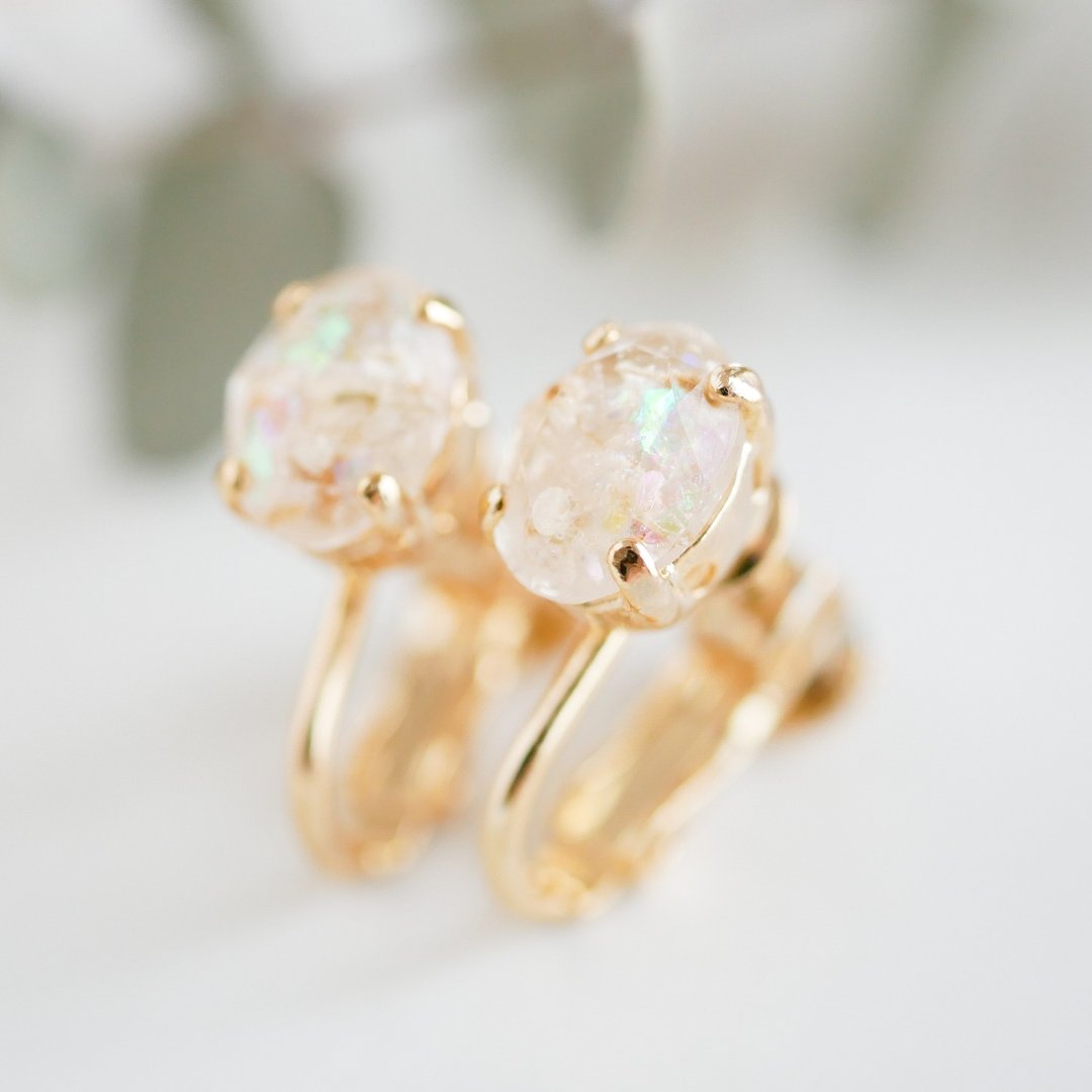 Small size/lace flower/oval Clip-On - 耳环/耳夹 - 树脂 白色