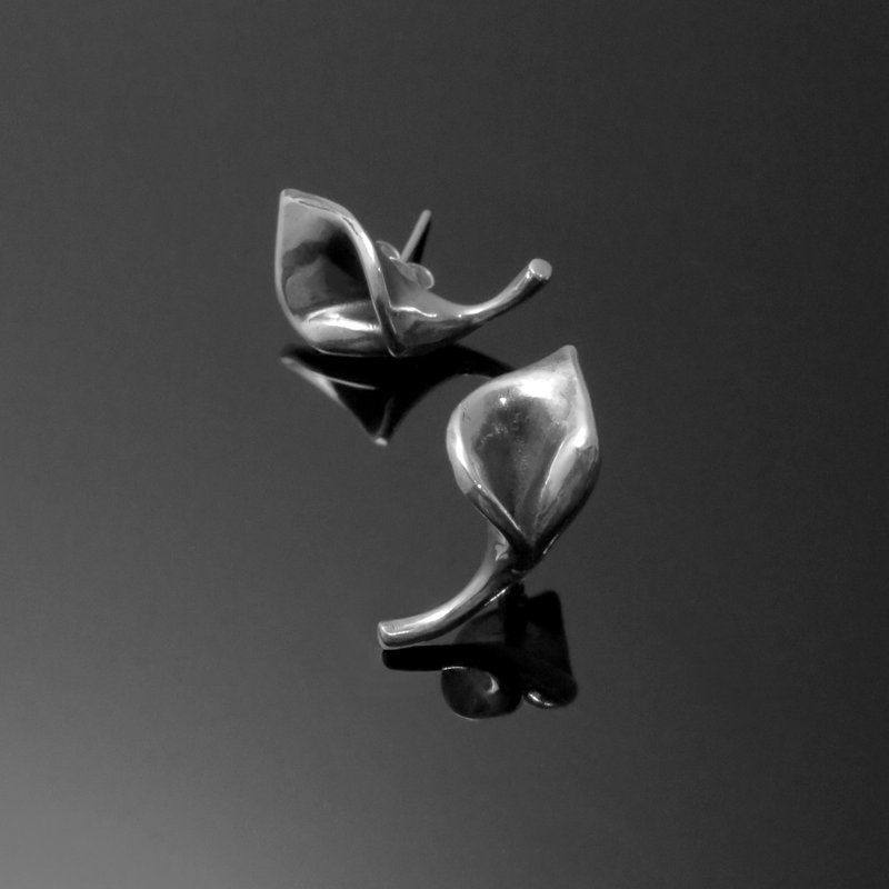 自然系列 / 小海芋耳环一对 / 925银 - 耳环/耳夹 - 其他金属 银色