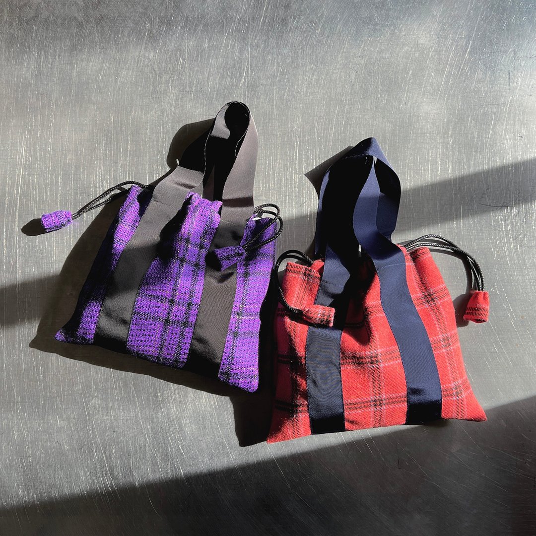 Imported fabric wool check is attractive Medium drawstring bag with handle color selectable - 手提包/手提袋 - 羊毛 