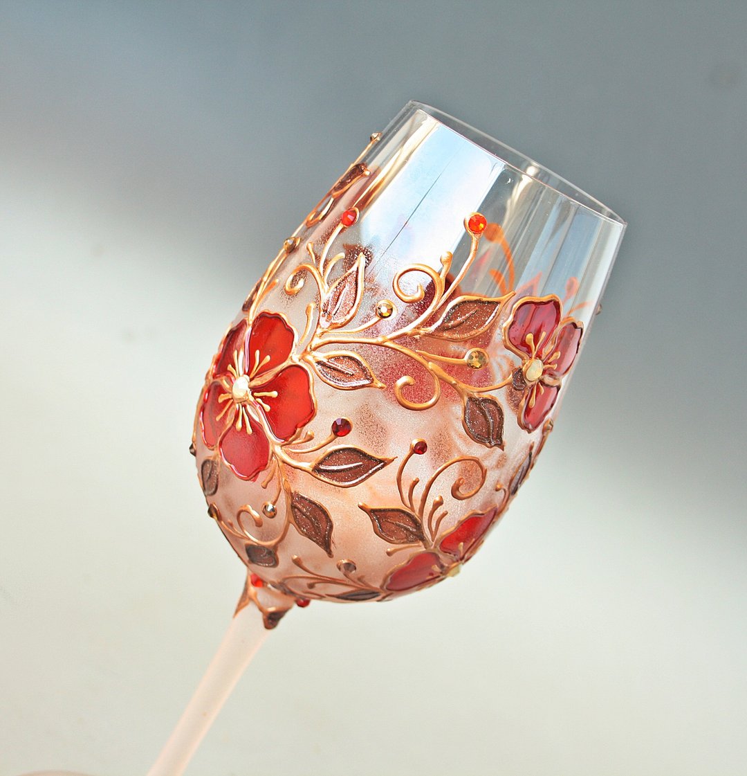 Single Crystal Wine Glass Red Flowers Swarovski crystals, Hand-painted - 酒杯/酒器 - 玻璃 红色