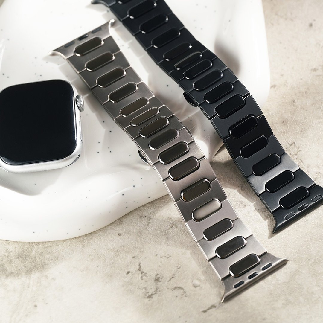 APPLE WATCH - I 型拼接钛金属  苹果表带 - 手机配件 - 其他金属 